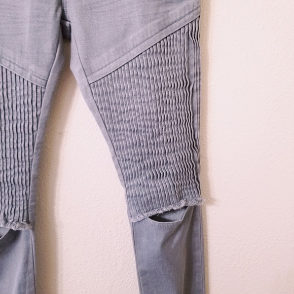 Distressed Gray Moto Skinny Legging Jeans - Picture 4 of 8